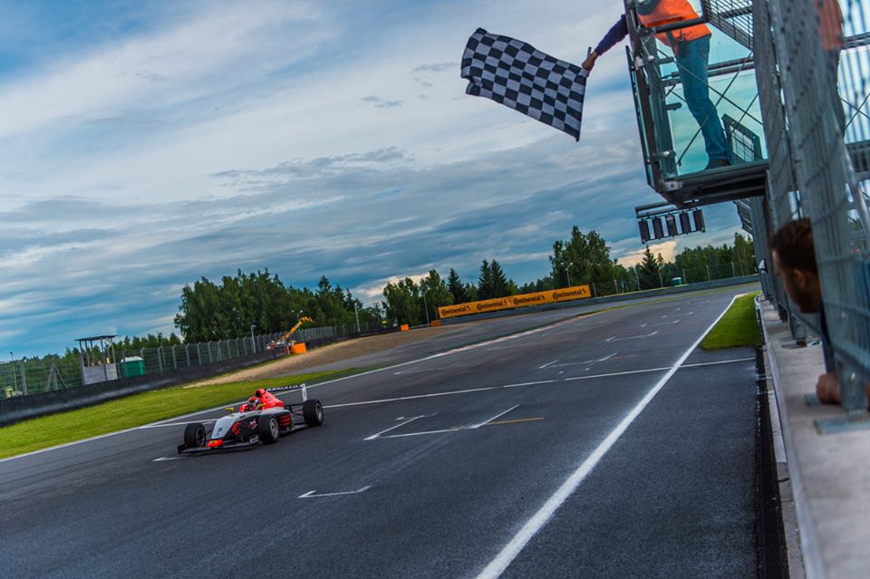 (Foto: SMP F4 NEZ)